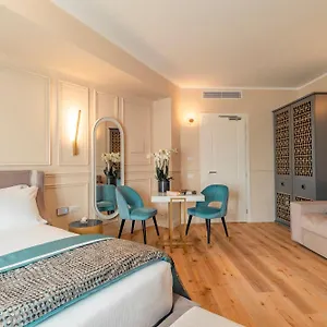 https://trevi-imperial-suite-2.it-romehotels.com